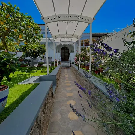 Capri Melody 4* Ανακάπρι